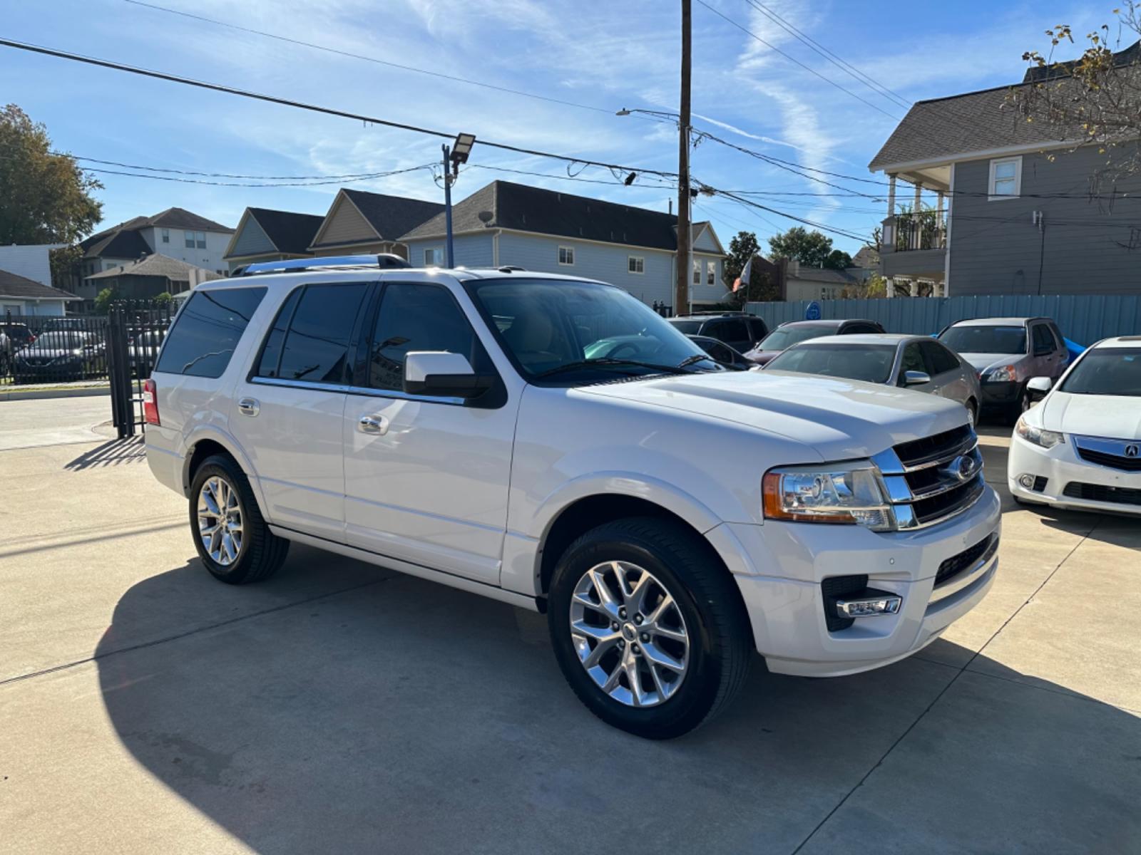 2015 White /Beige Ford Expedition Limited (1FMJU1KT5FE) with an 3.5L V6 DOHC 24V FFV engine, 6-Speed Automatic transmission, located at 1501 West 15th St., Houston, 77008, (713) 869-2925, 29.797941, -95.411789 - Photo #1